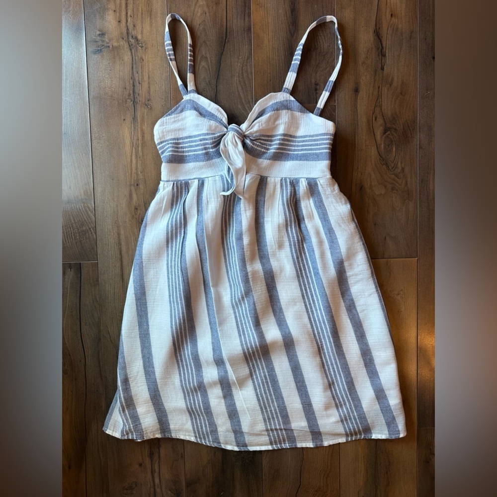 Socialite Striped Tie Front Dress XS | Convertible Halter Spaghetti Strap